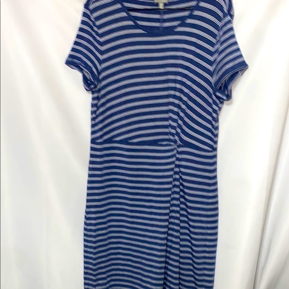 T BY Talbots SIZE LARGE Blue & White Ruched Sheath Midi DressMODEL‎ SPANDEX SOFT